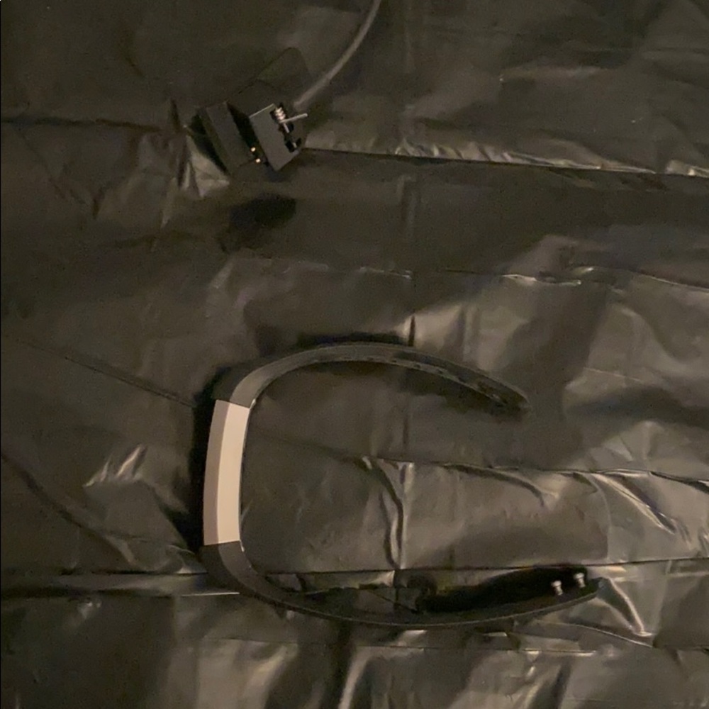 Fitbit - Picture 2 of 3